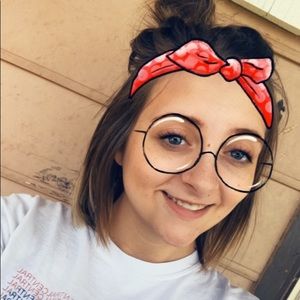 Meet your Posher, Sierra